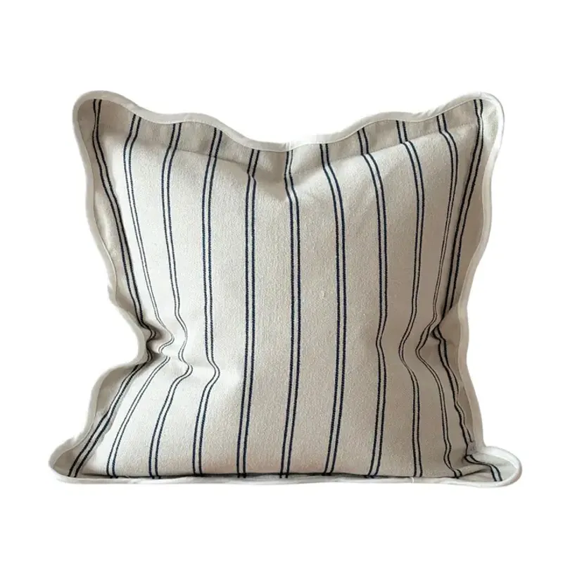 Chloe Blå striper med kamskjellkant 45*45cm